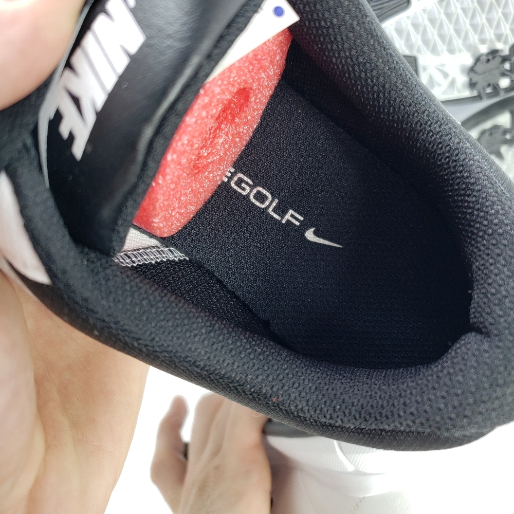 NEW- Nike Air Max golf shoes. 

SYNTHETIC LEATHER - Picture 3 of 6